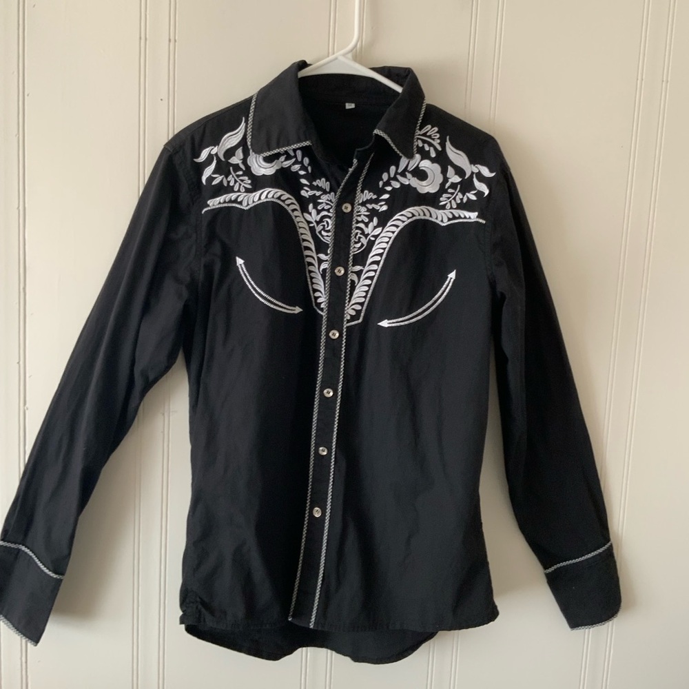 Elegant Black Embroidered Men's Casual Shirt